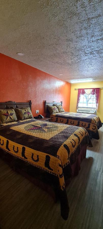 Chaparral Motel Hallettsville ภายนอก รูปภาพ