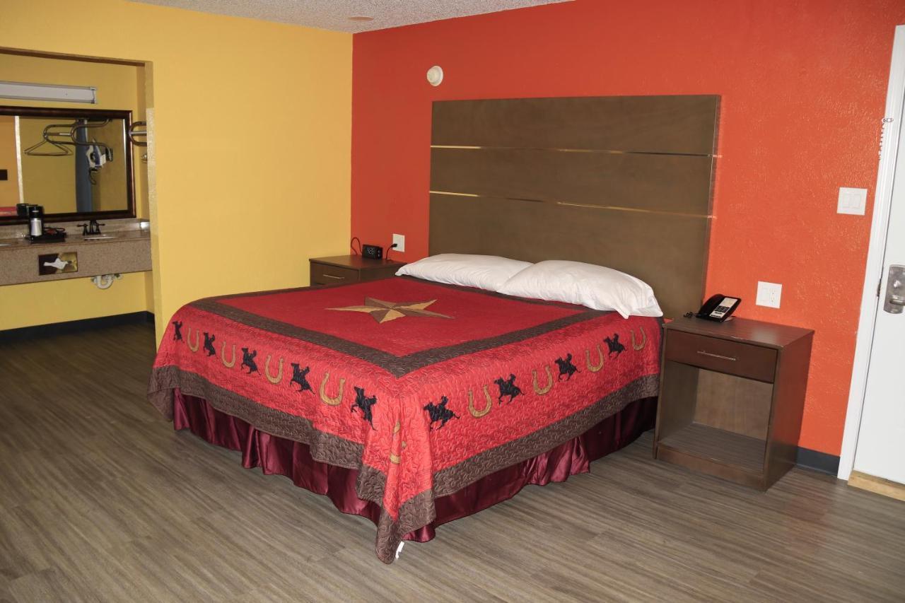 Chaparral Motel Hallettsville ภายนอก รูปภาพ