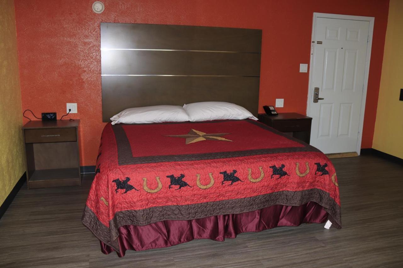 Chaparral Motel Hallettsville ภายนอก รูปภาพ